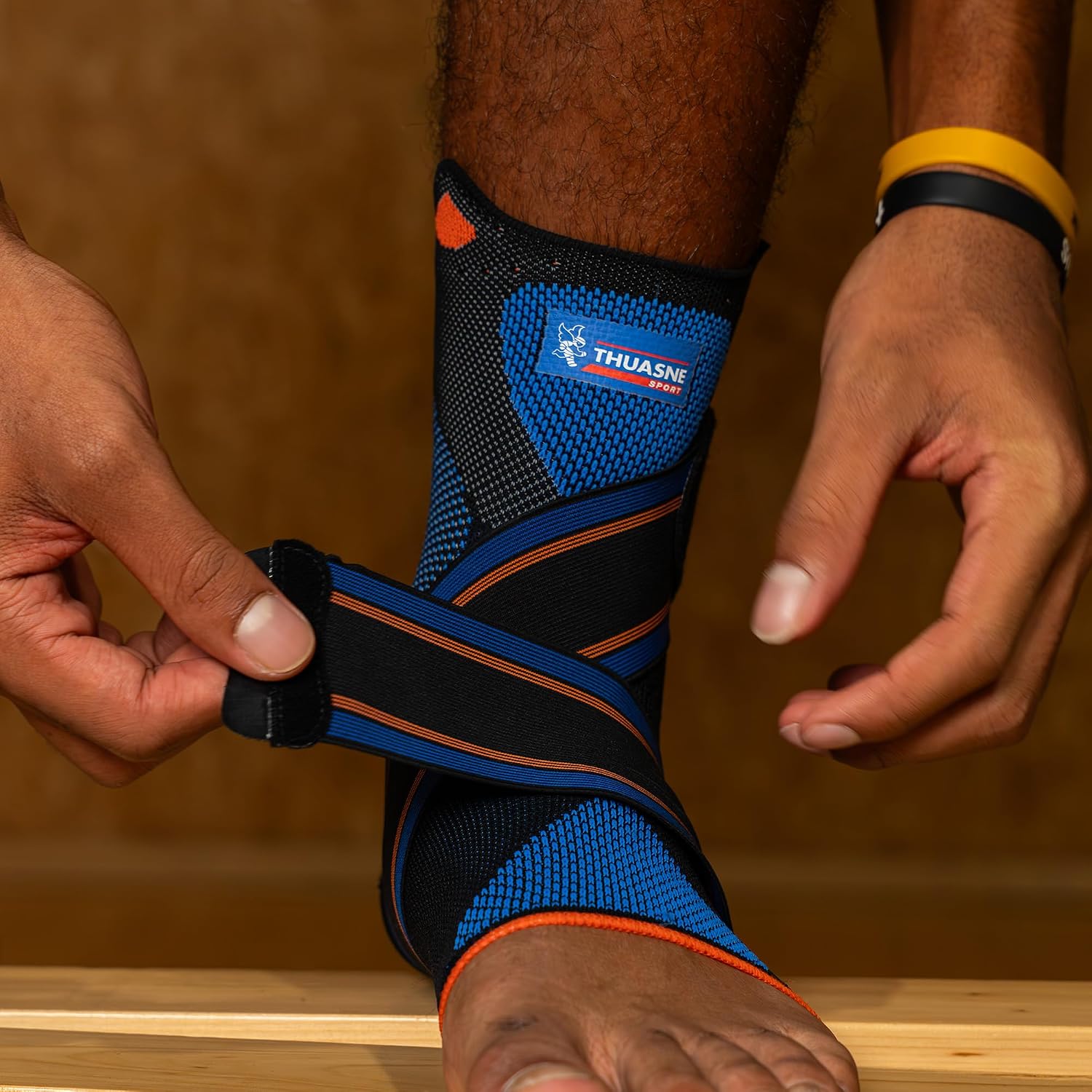 Chevillère Strapping Novelastic - Entorse Ligaments Latéraux Interne ou Externes, Cheville Instable - Indice de maintien 4/5 - Dispositif CE - M